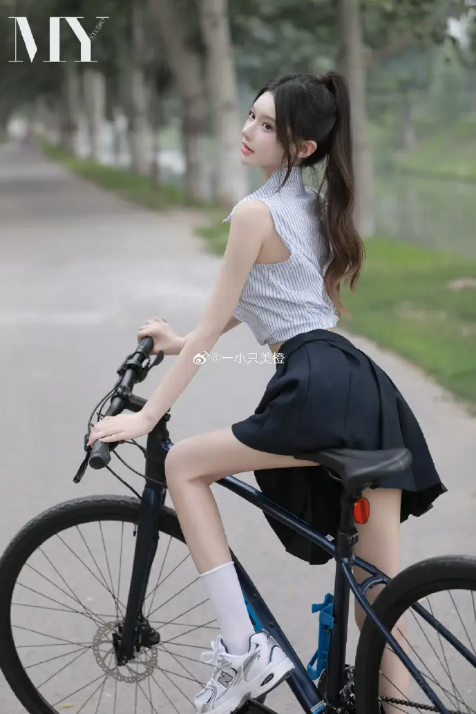 用户被迫下载APP场景